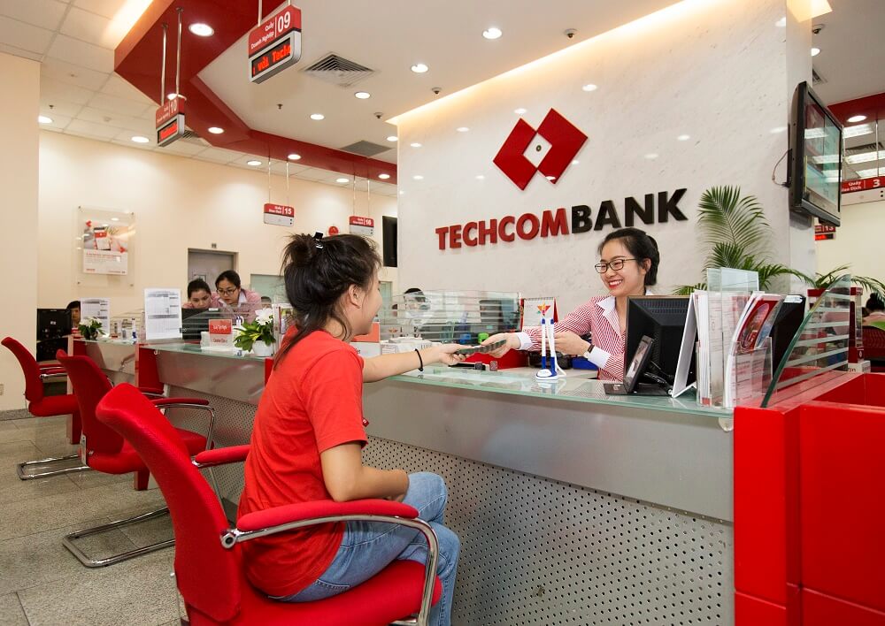 Lãi suất gửi tiết kiệm tại quầy giao dịch Techcombank