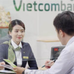 Khóa thẻ tại phòng giao dịch Vietcombank