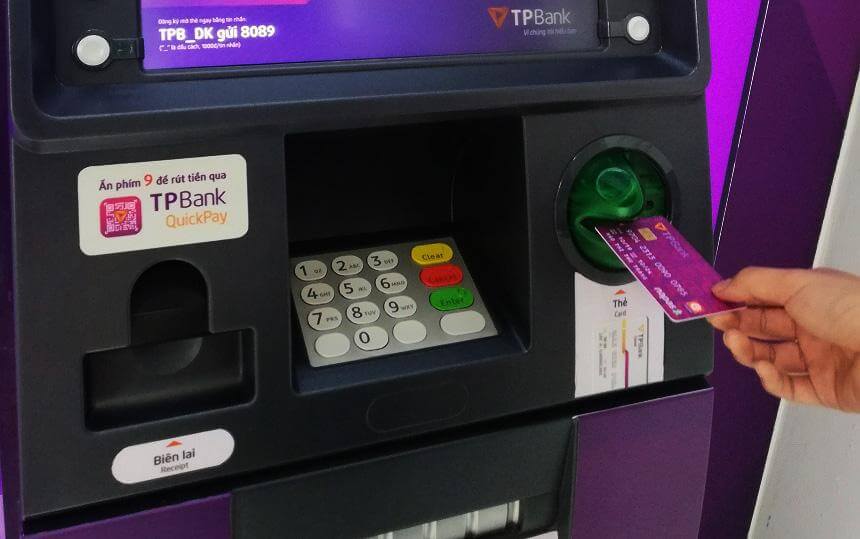 Cách rút tiền tại cây ATM TPBANK